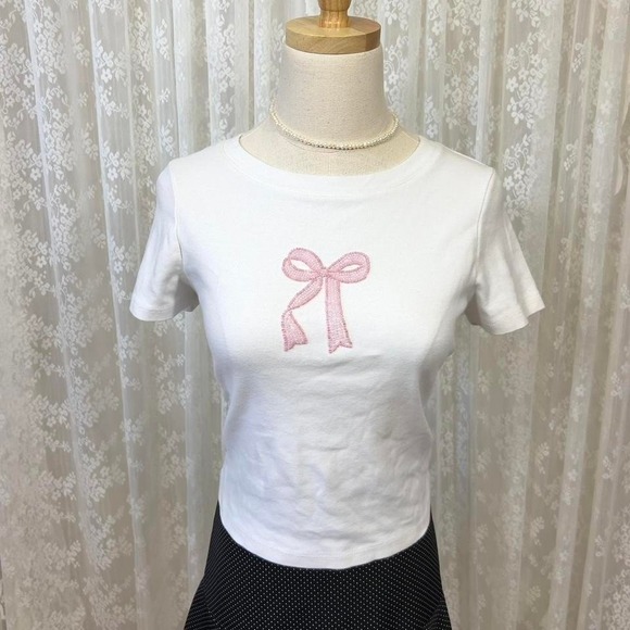 PacSun Tops - Pacsun Beaded Pink Bow White Baby Tee Women's‎ Large Preppy Feminine